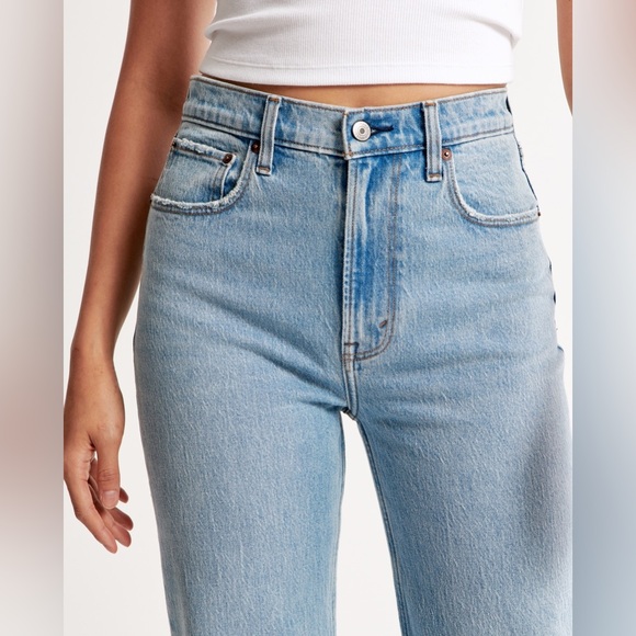 NWT Abercrombie & Fitch High Rise 90s Relaxed Jean - Picture 4 of 12